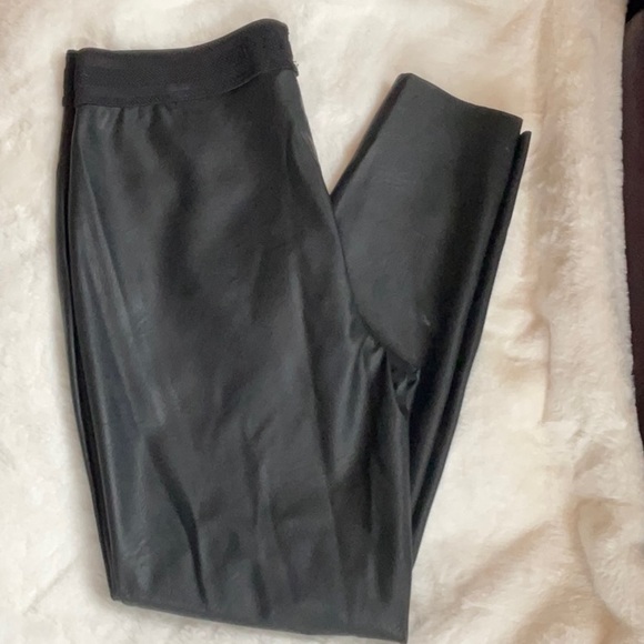 Vero Moda faux leather pants L - Picture 1 of 4